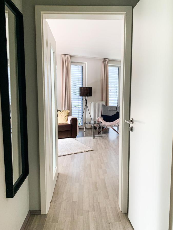 Jezerni Apartman S Terasou A Saunou V Lakepark Residence Доксы Экстерьер фото