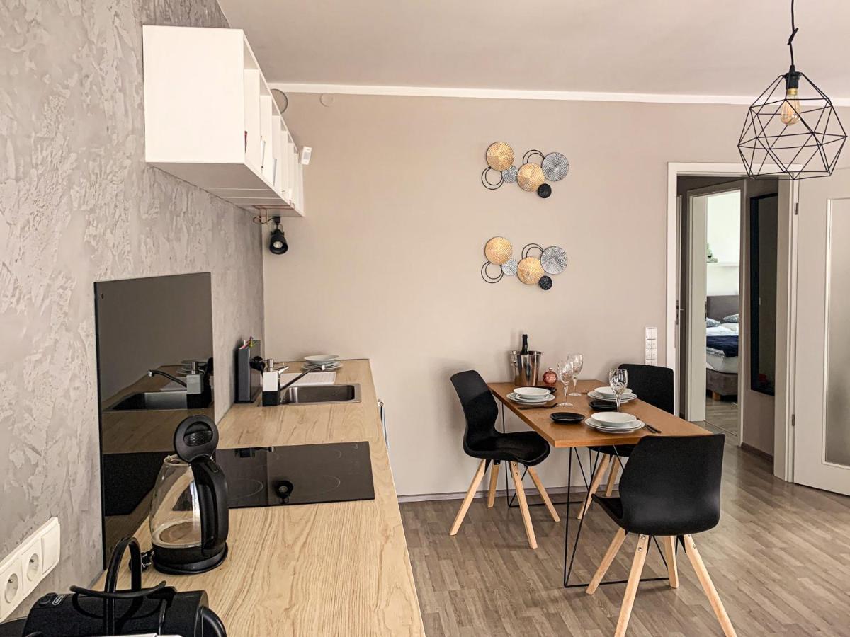 Jezerni Apartman S Terasou A Saunou V Lakepark Residence Доксы Экстерьер фото