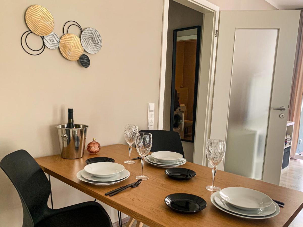Jezerni Apartman S Terasou A Saunou V Lakepark Residence Доксы Экстерьер фото