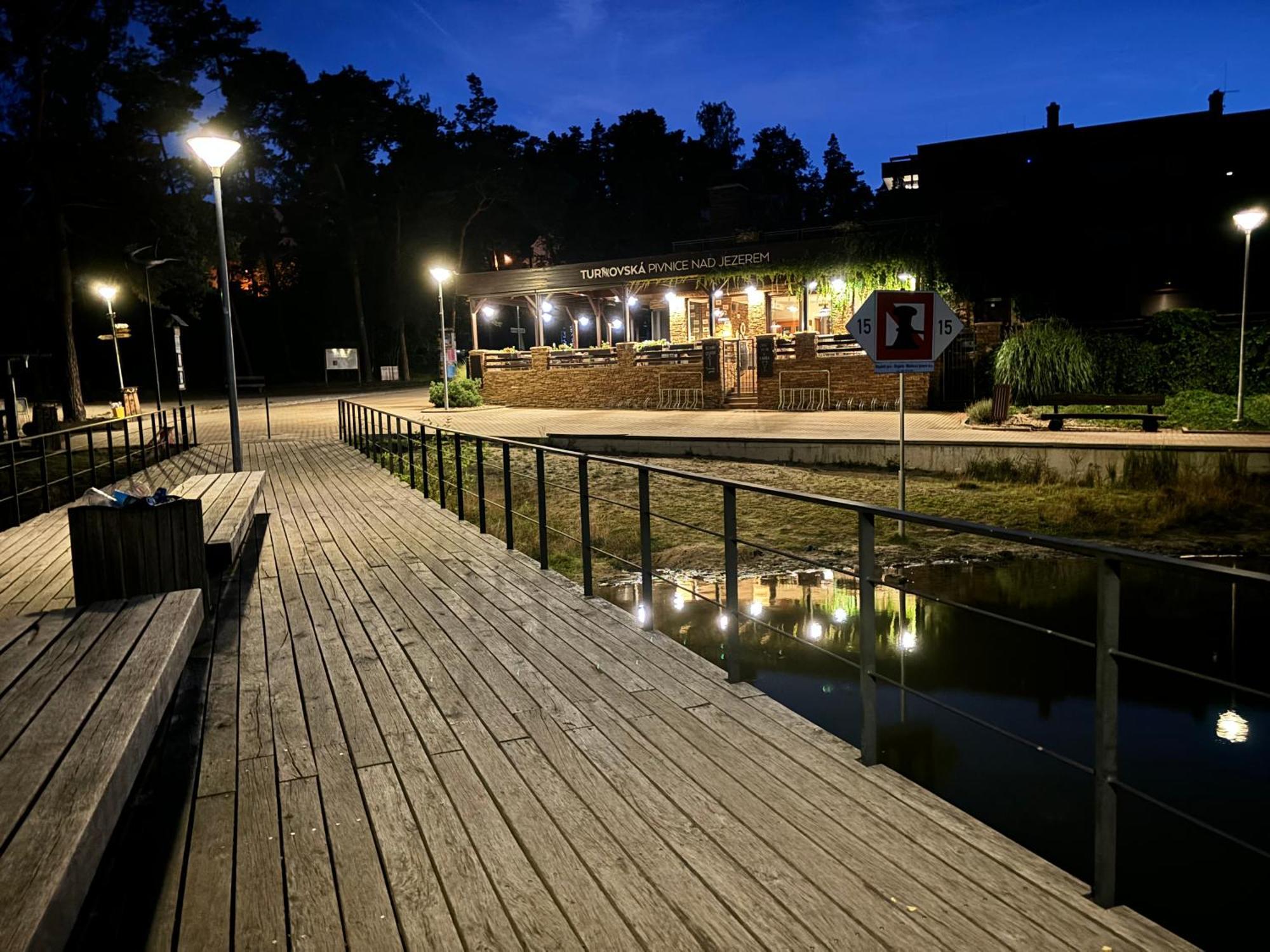 Jezerni Apartman S Terasou A Saunou V Lakepark Residence Доксы Экстерьер фото